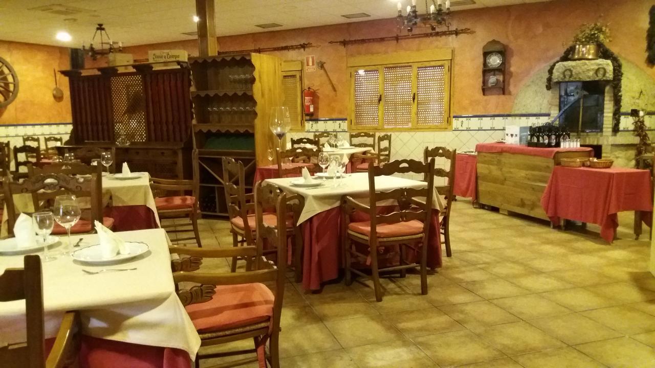 Hostal セセーニャ エクステリア 写真
